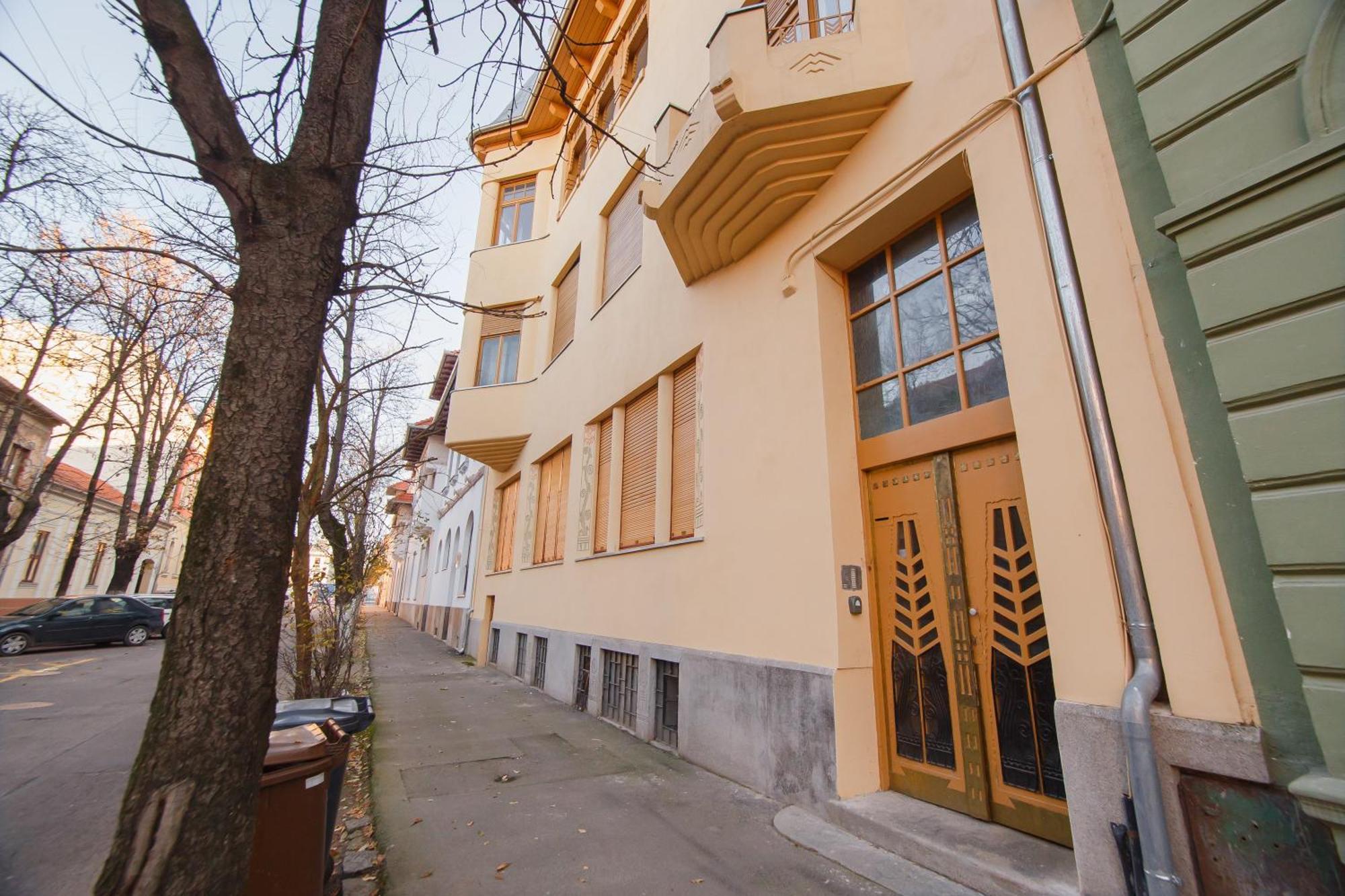 Retro Vibes Near Piata Unirii Leilighet Oradea Eksteriør bilde